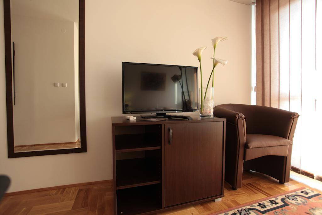 Hostel Royal Obrenovac  Rum bild