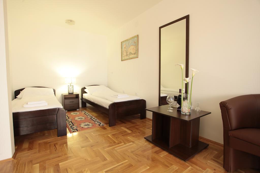 Hostel Royal Obrenovac  Rum bild