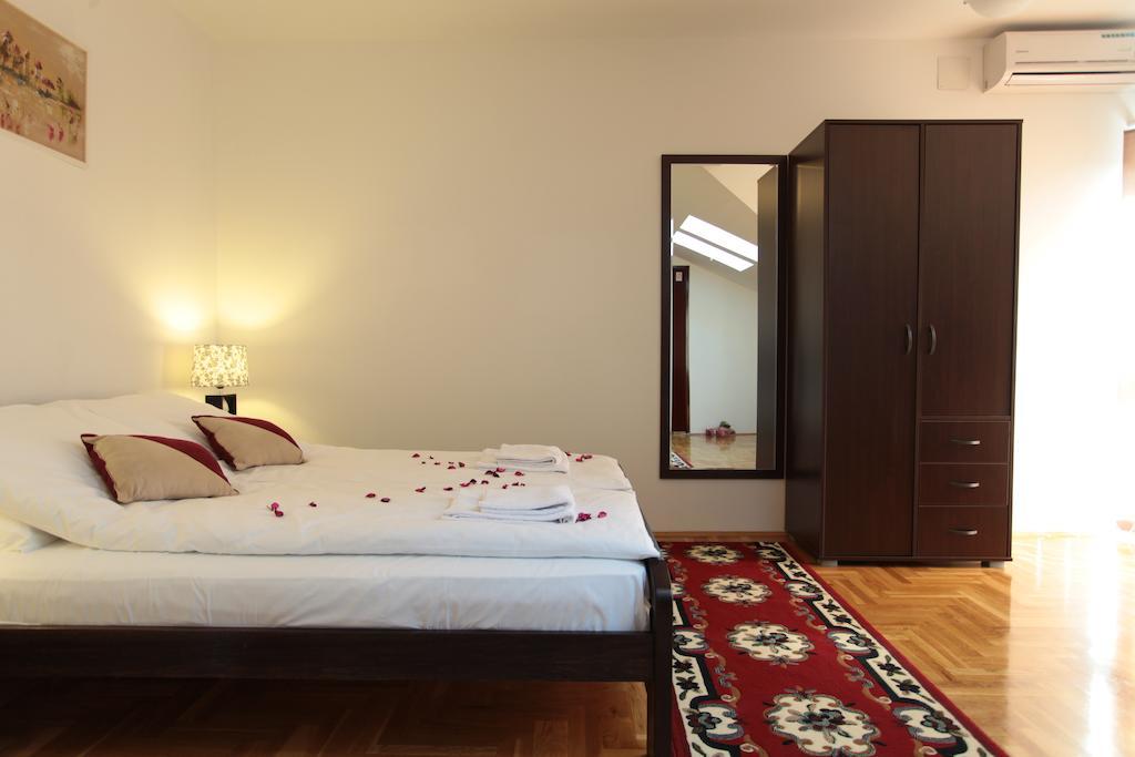 Hostel Royal Obrenovac  Rum bild
